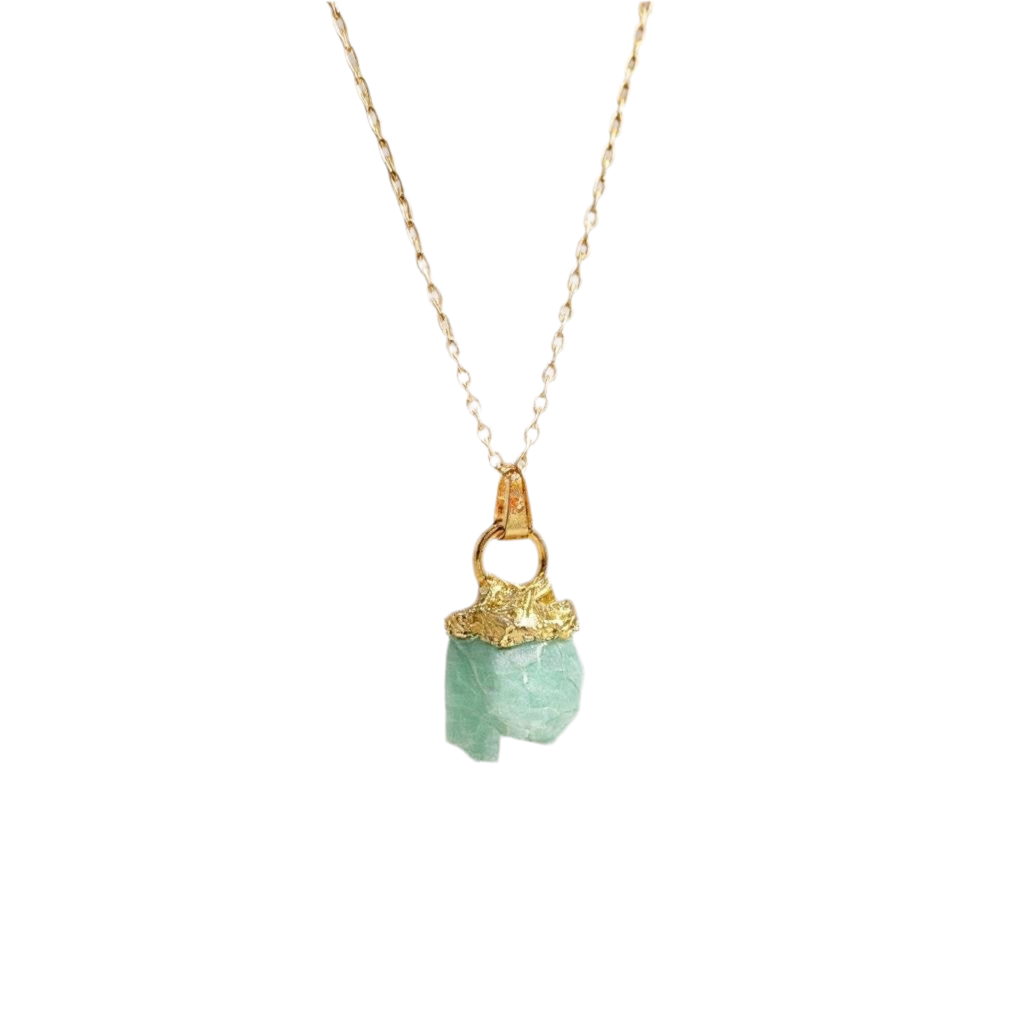 Essence Piedra Necklace