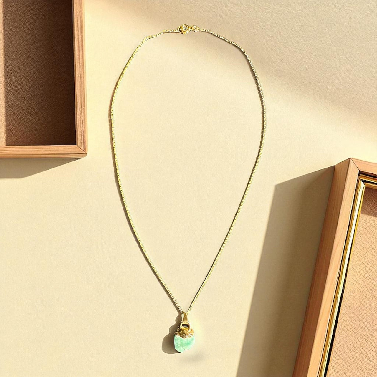 Essence Piedra Necklace