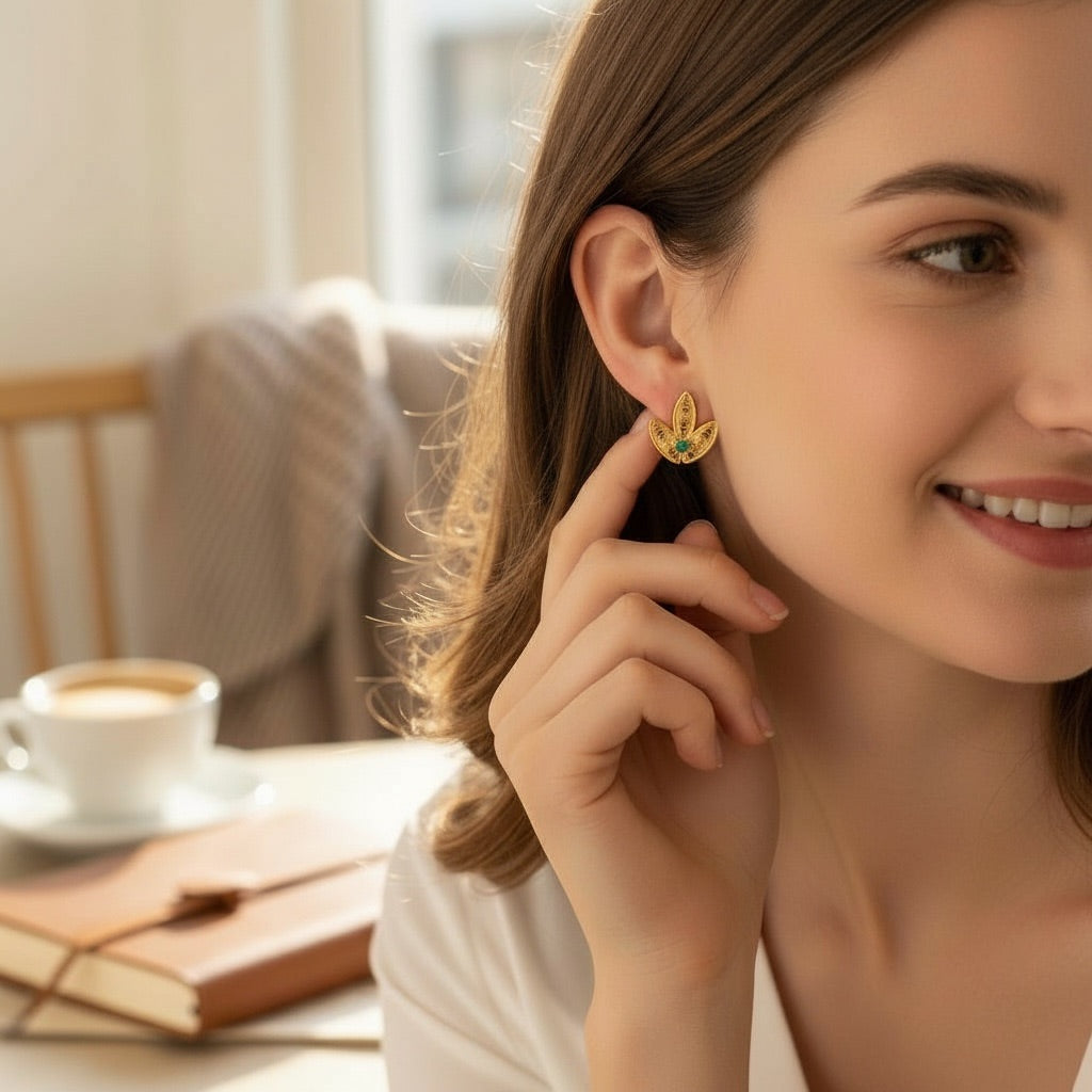 Filigree Hojas Earrings