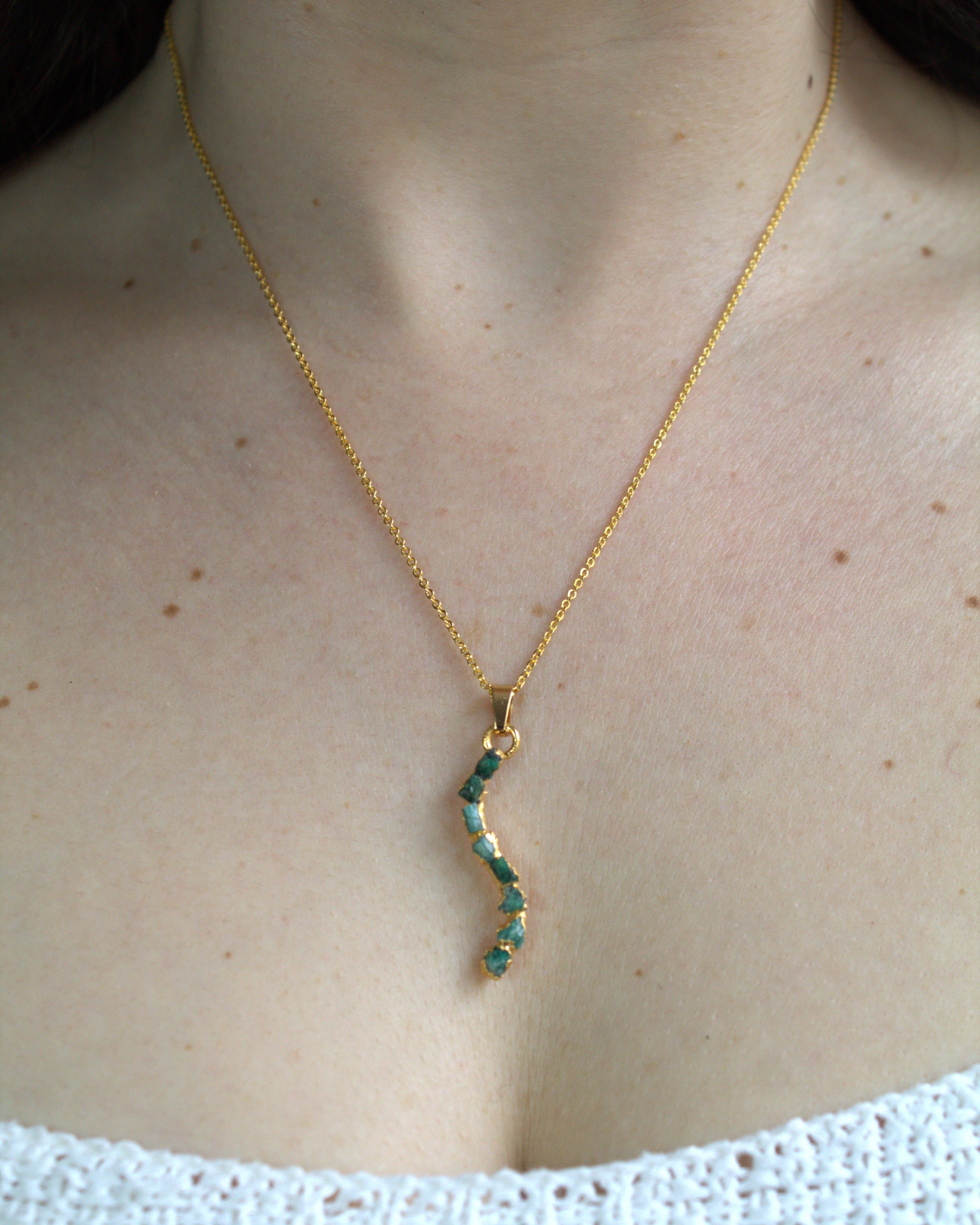 Linea Necklace
