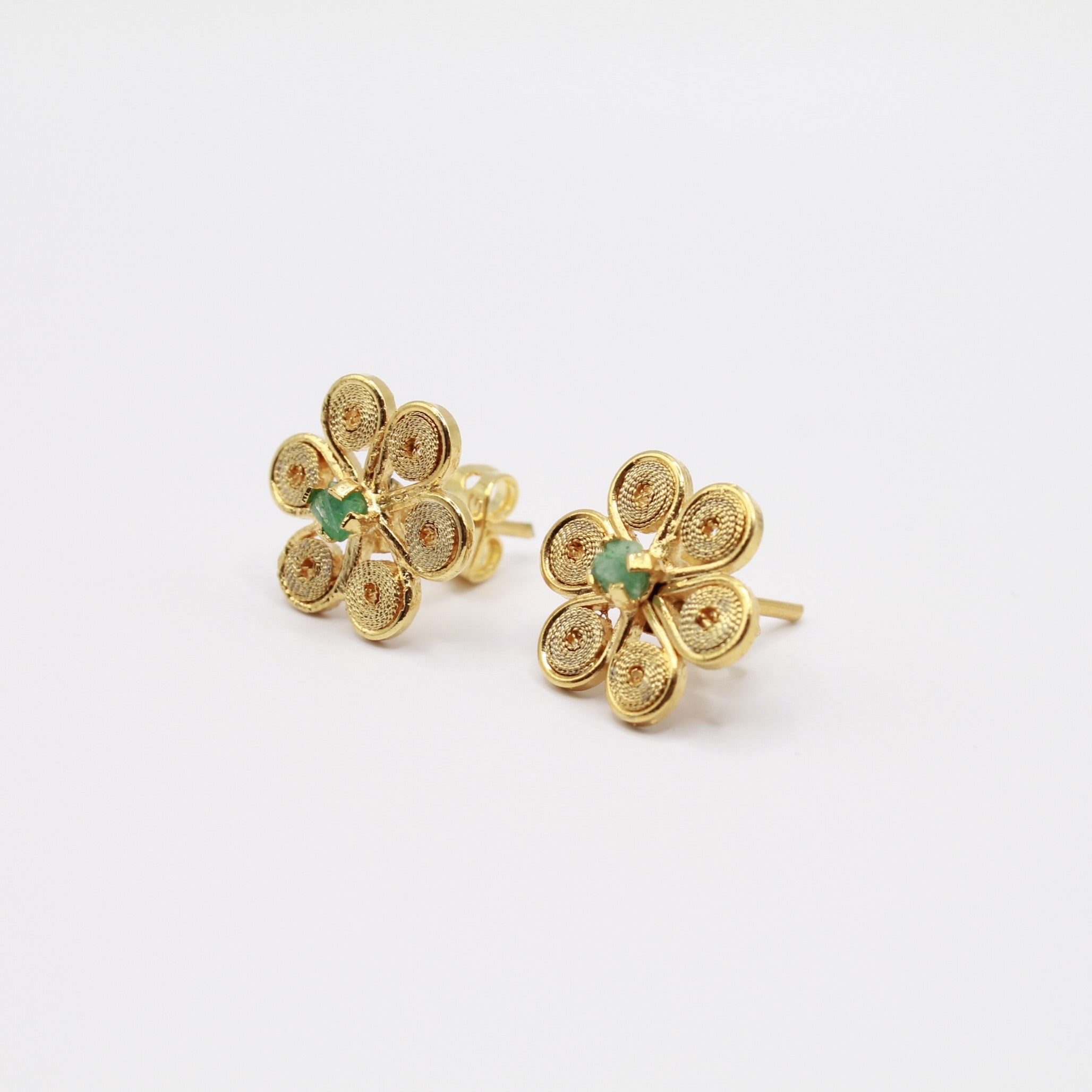 Natura Studs