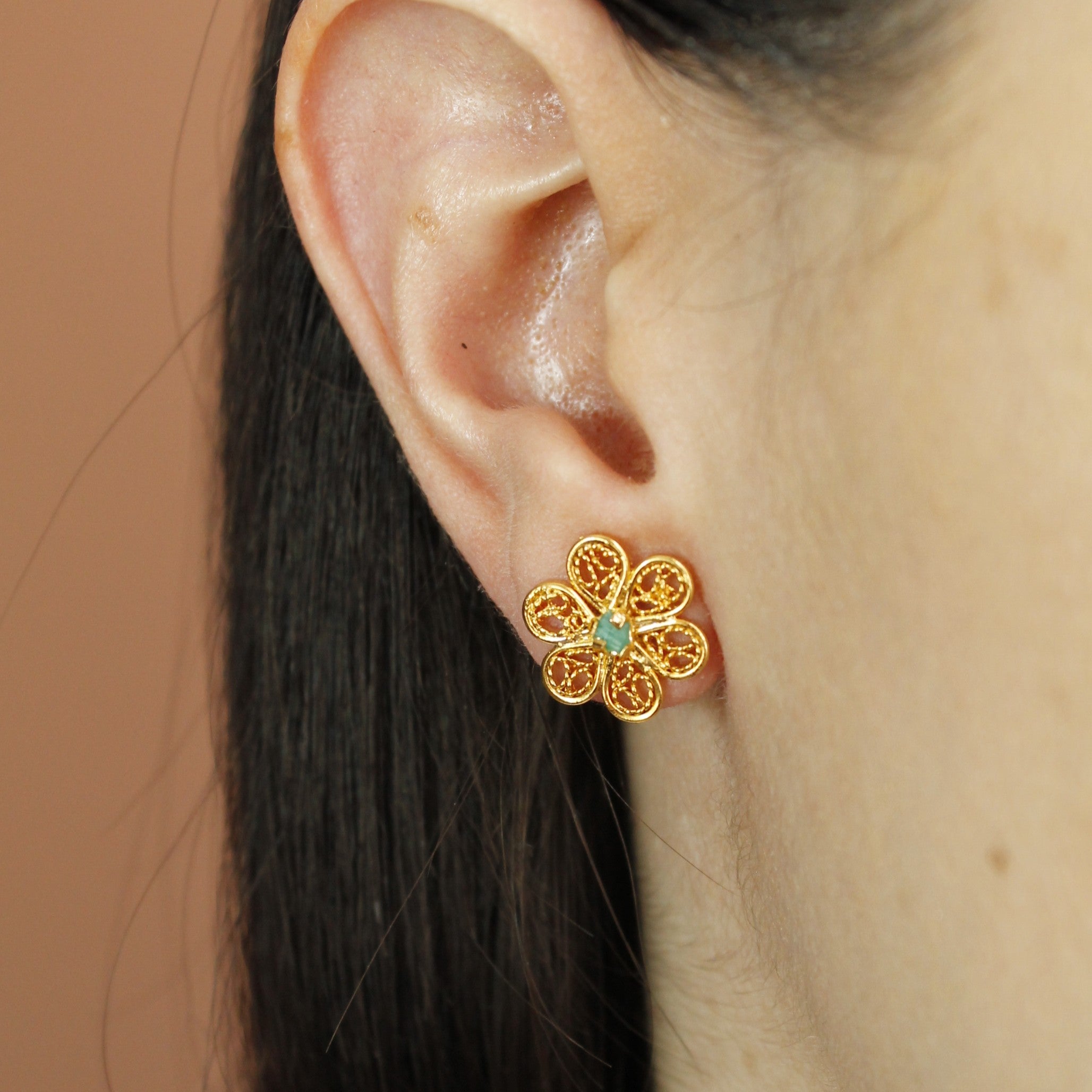 Natura Studs